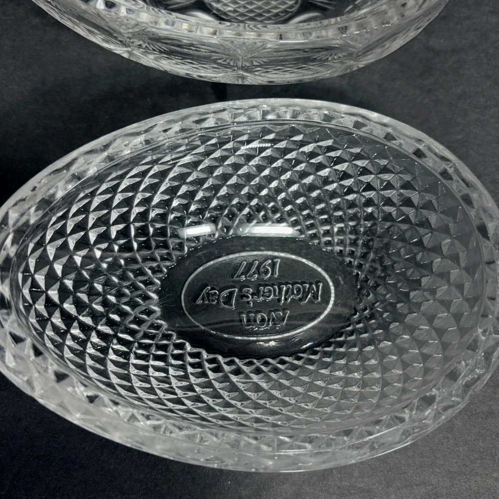 Avon Fostoria Glass Egg Soap Dish Mother's Day 1977 Collectible Orig Sticker